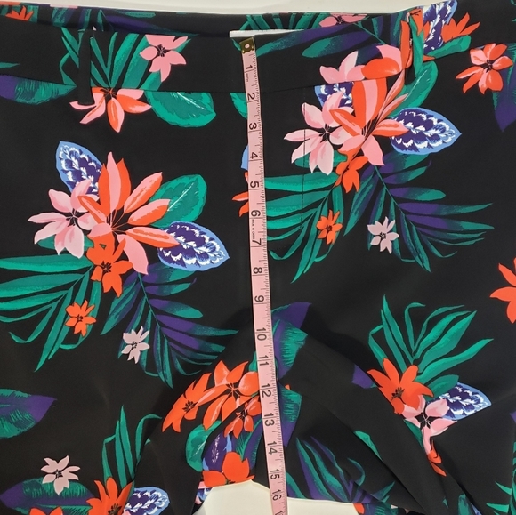 Old Navy Harper Ankle Pants Size 24 Floral Print Wrinkle Free Colorful Workwear - Picture 14 of 14